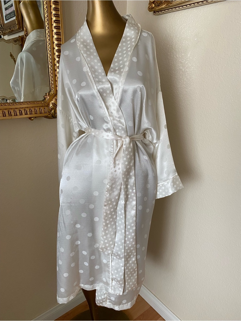 Victoria’s Secret Gold Label Vintage Polka Dot Robe